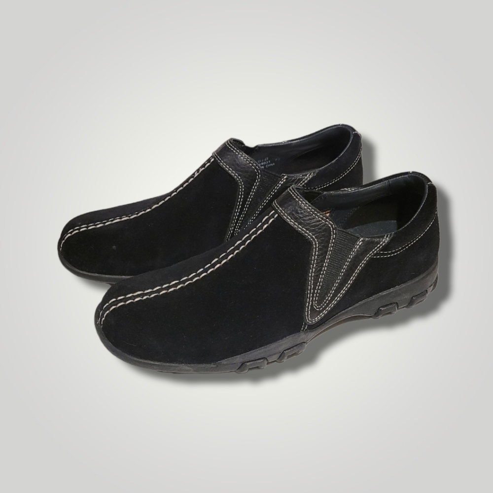 Cole Haan Suede and Leather Shoe Size  6.5B